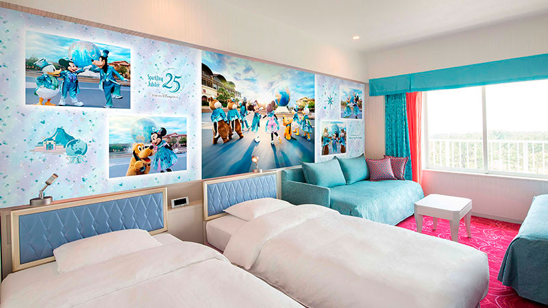 Tokyo Disney Celebration Hotel room with Tokyo DisneySea 25th anniversary character photography