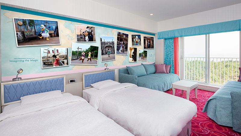 Wish C ocean-side room with Dance the Globe character photography