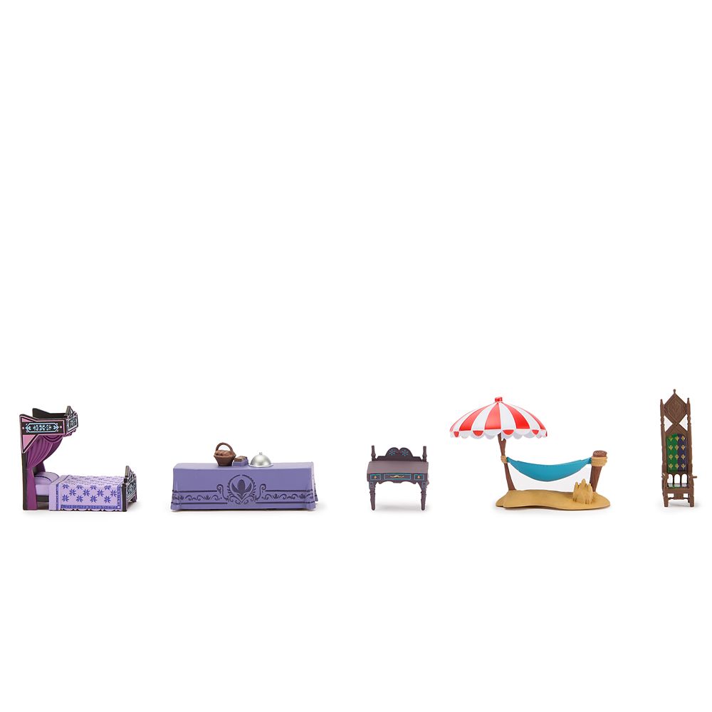 Frozen 2 castle play set furniture and accessories