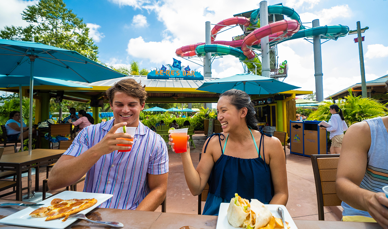 Guests dining at Aquatica Orlando