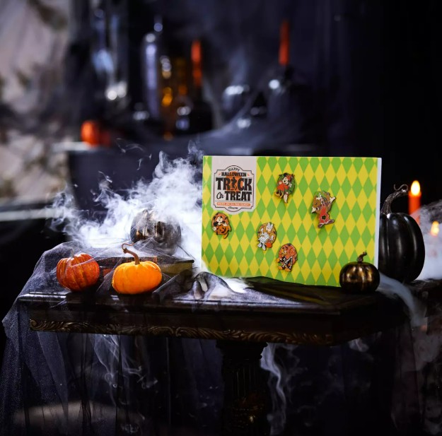 Interior view of the Mickey and Friends Halloween countdown calendar pin set