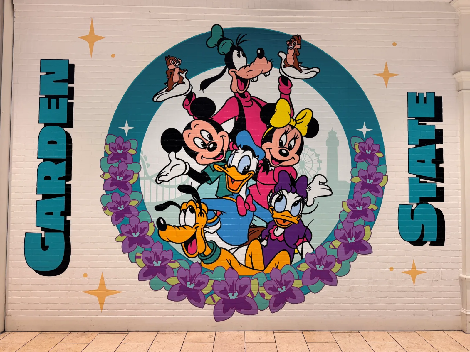 Garden State mural inside Disney Store Limited Time