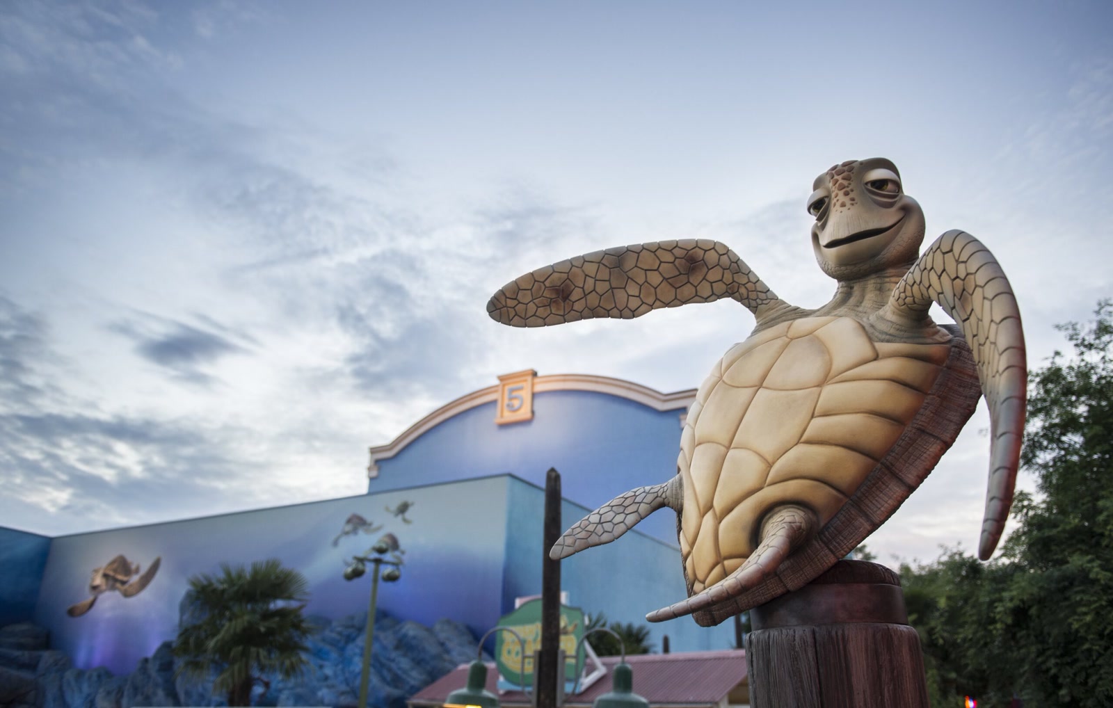 Crush statue outside Crush’s Coaster at Disney Adventure World in Disneyland Paris