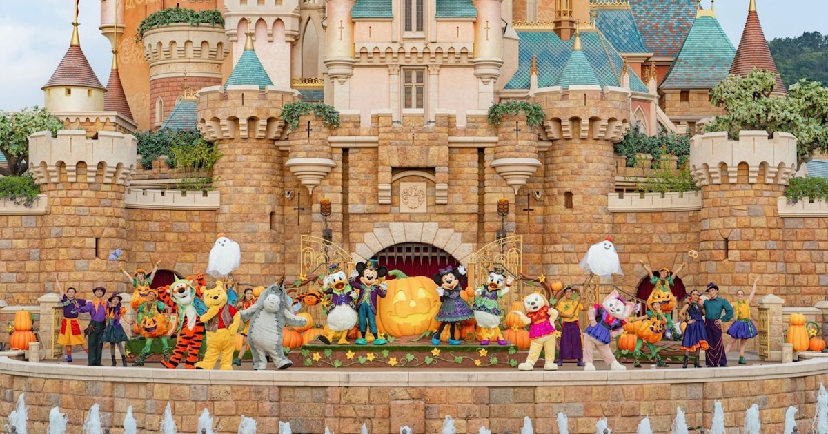 Mickey and friends perform in Mickey’s Happy Halloween Adventure at Hong Kong Disneyland