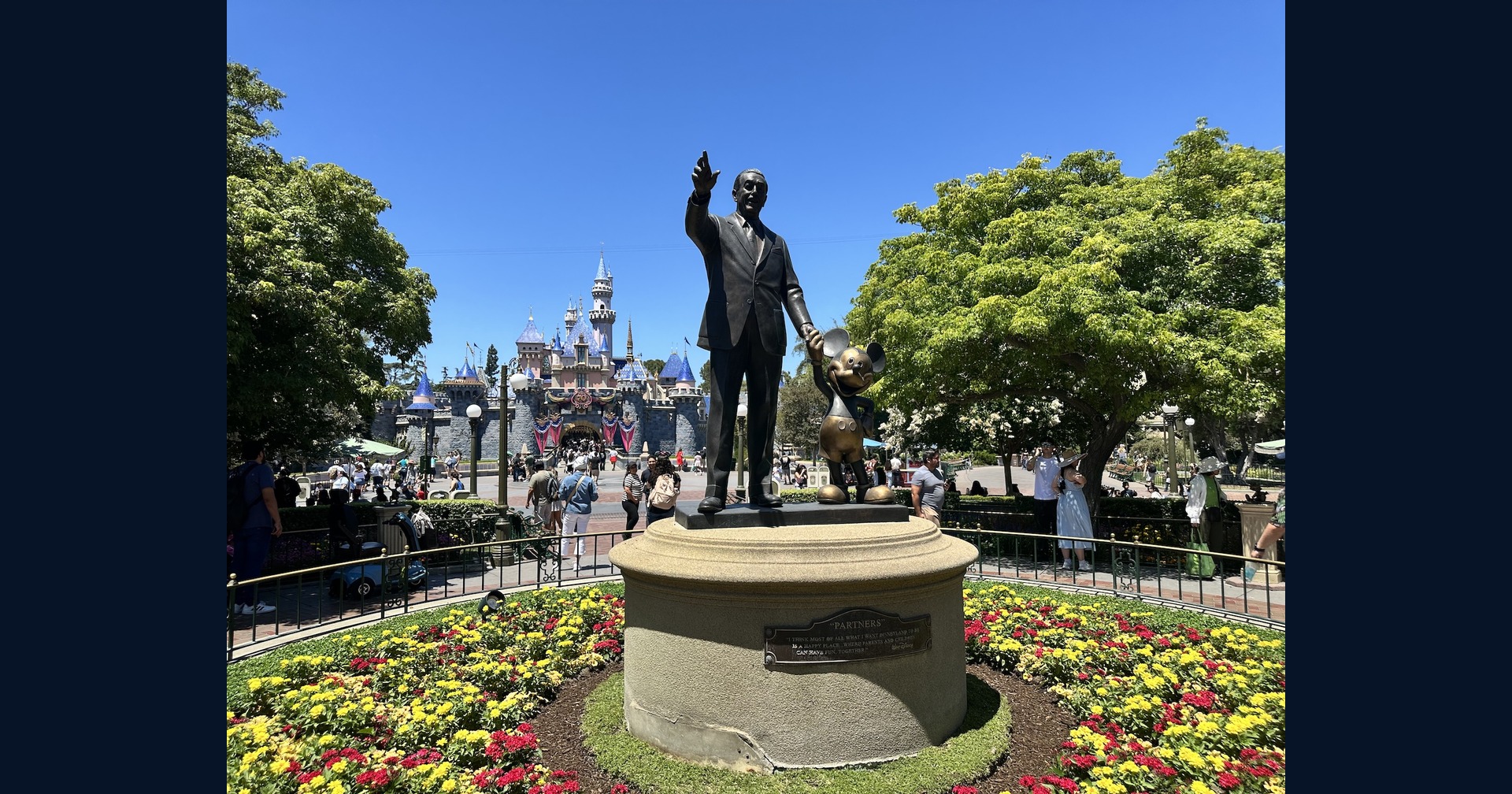 Partners statue and Sleeping Beauty Castle at Disneyland