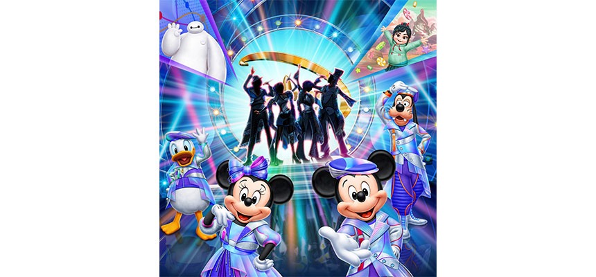 The D-Groovationz4 performers and Disney characters on the Showbase stage at Tokyo Disneyland