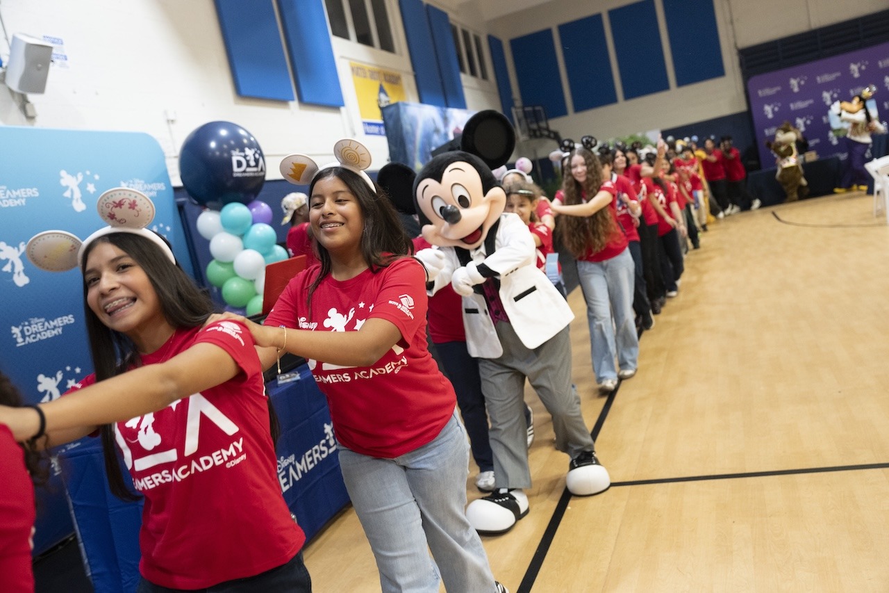 Miami students and Mickey Mouse at a Disney Dreamers Academy kickoff