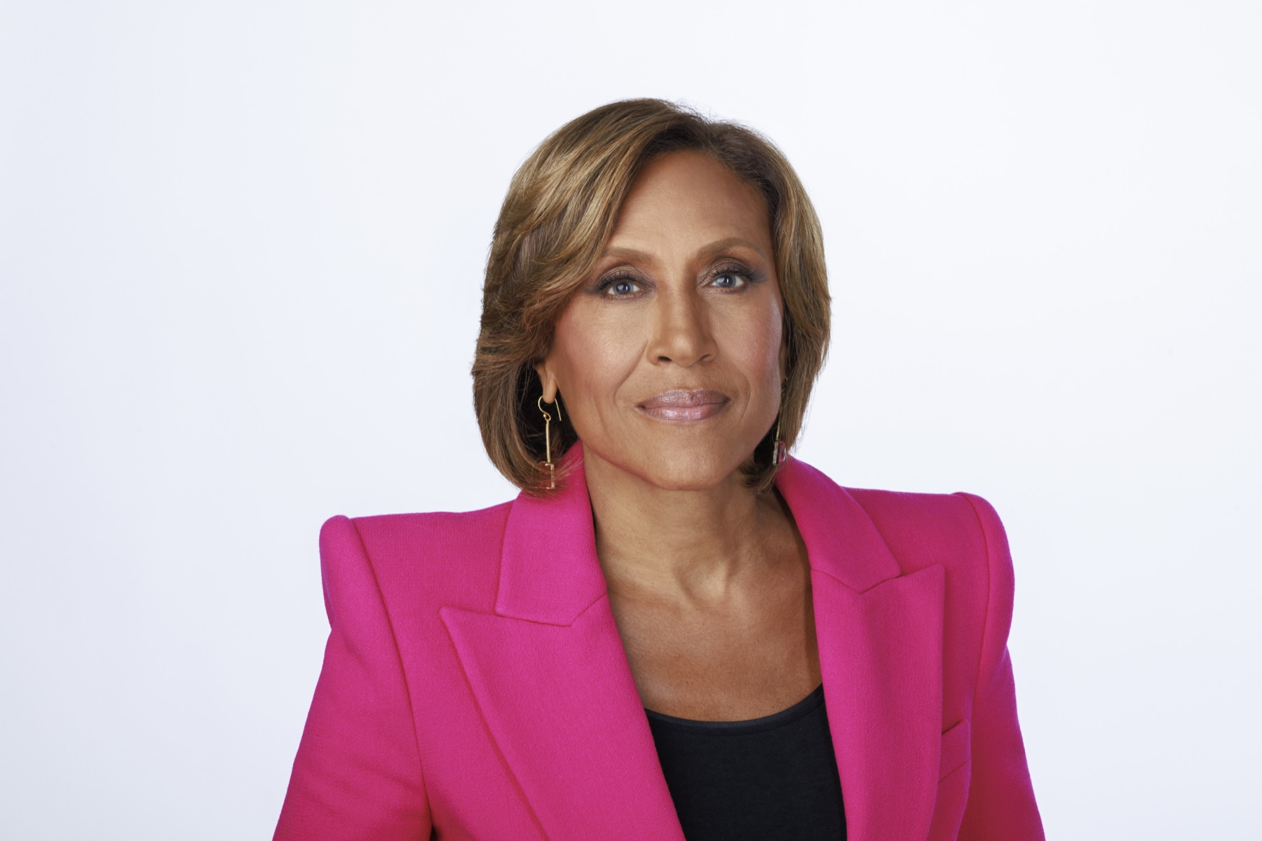 Robin Roberts in an official ABC News portrait