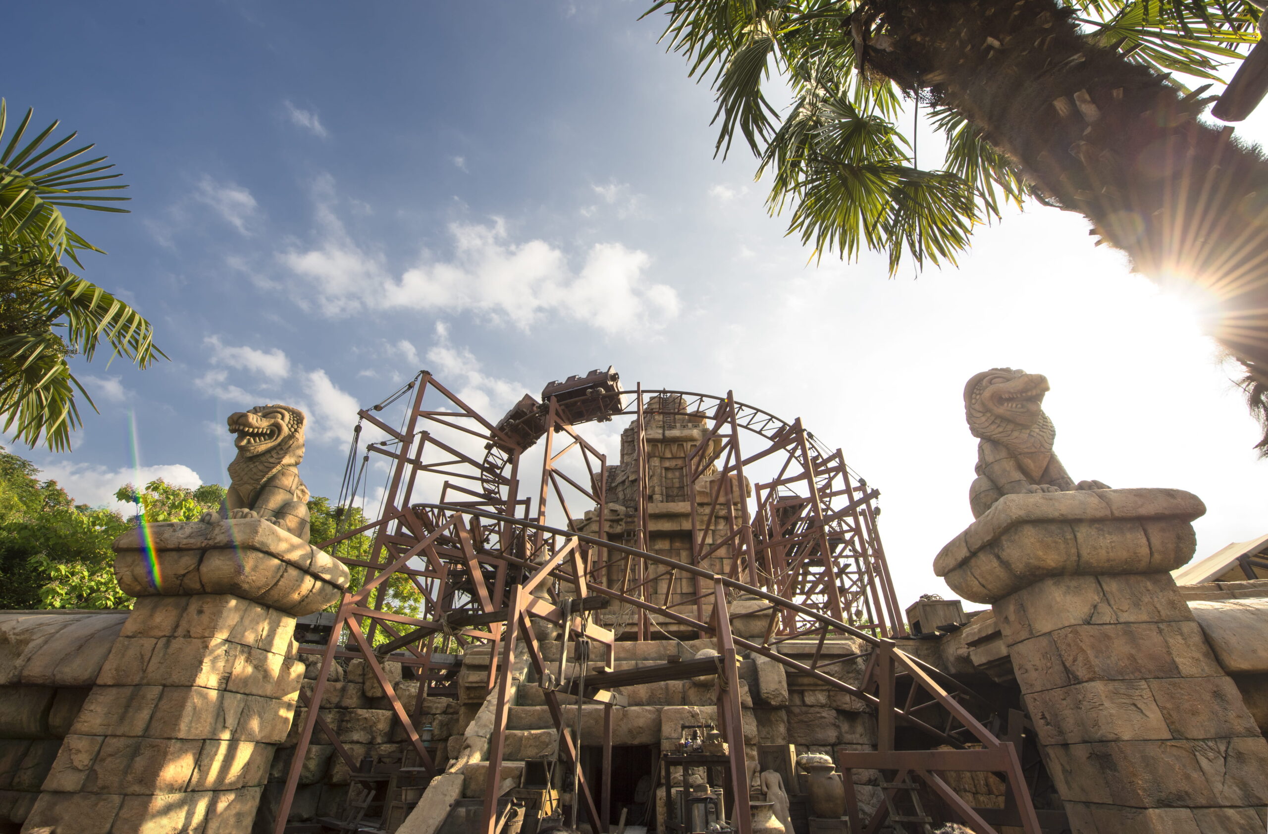 Indiana Jones and the Temple of Peril coaster winding through temple ruins at Disneyland Paris
