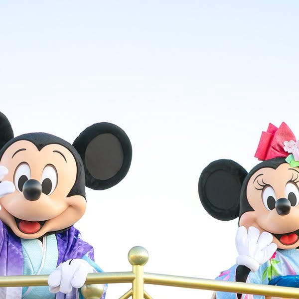 Mickey Mouse and Minnie Mouse in Tokyo Disney Resort’s official New Year 2027 image
