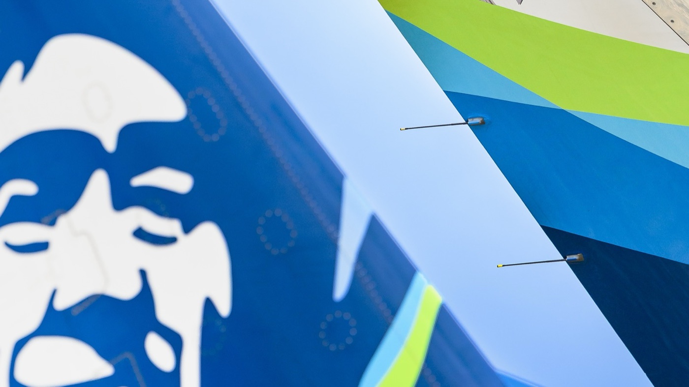 Toy Story 5 Horizon Air aircraft photo