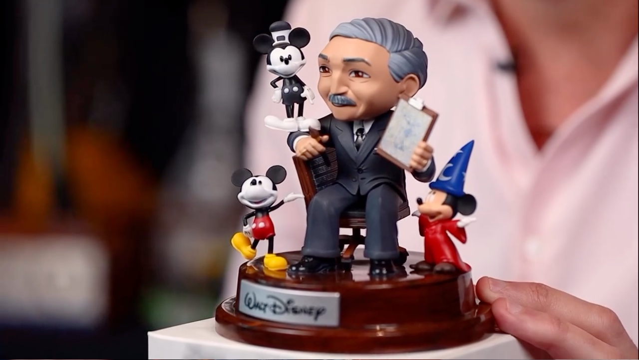 Iron Studios Walt Disney MiniCo figure with Mickey Mouse characters