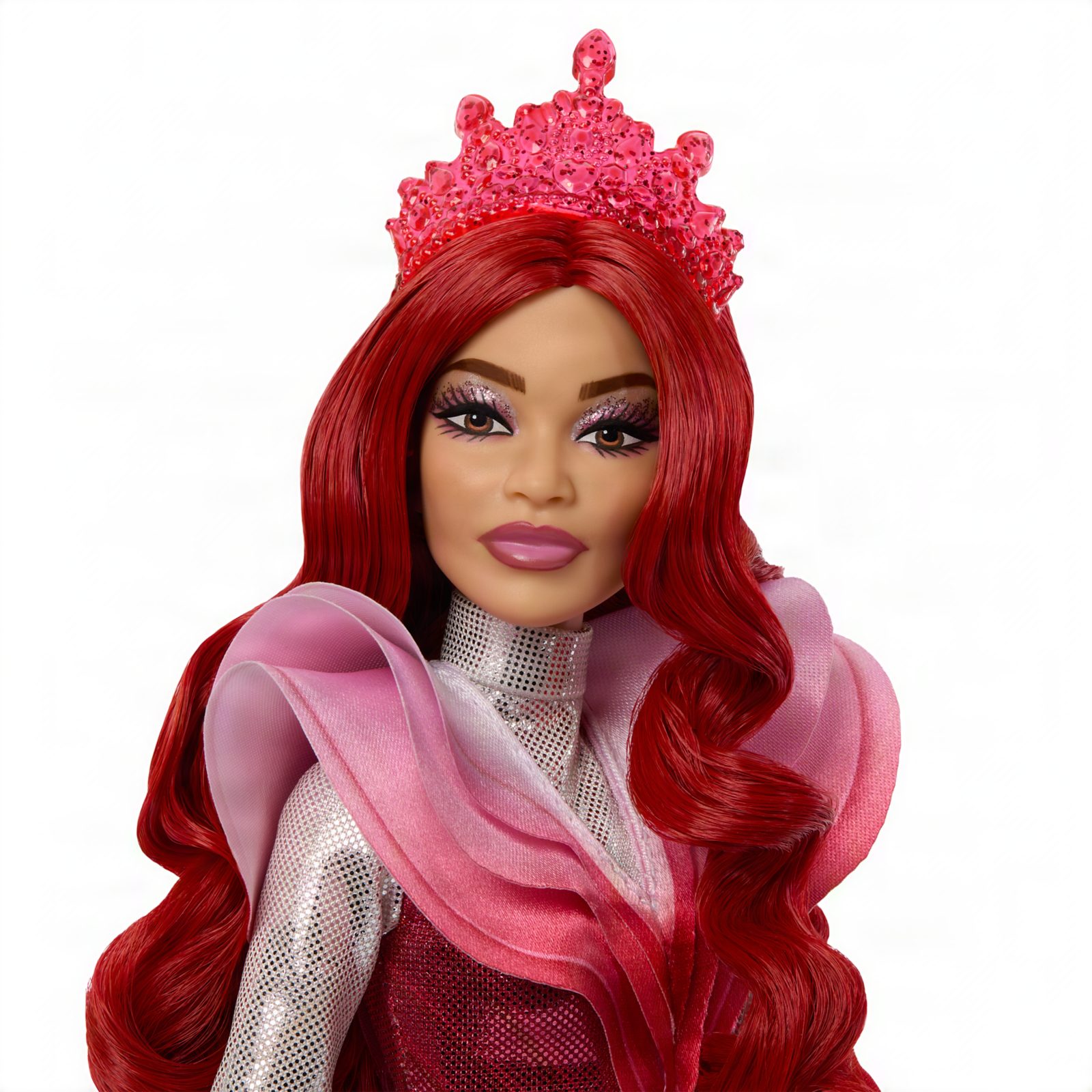 Close view of the Queen of Hearts doll's crown and curled hair