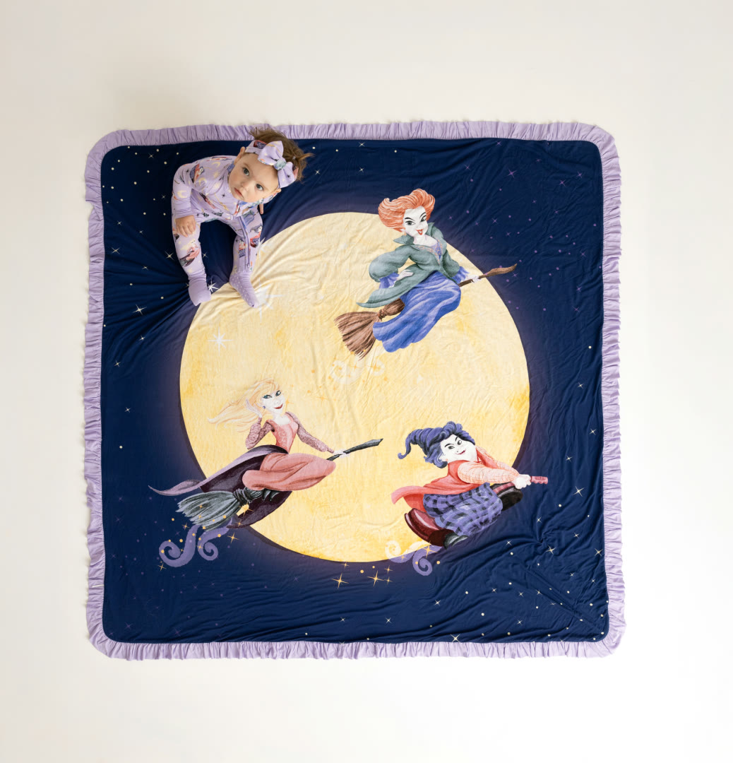 Hocus Pocus reversible Luxe Patoo blanket