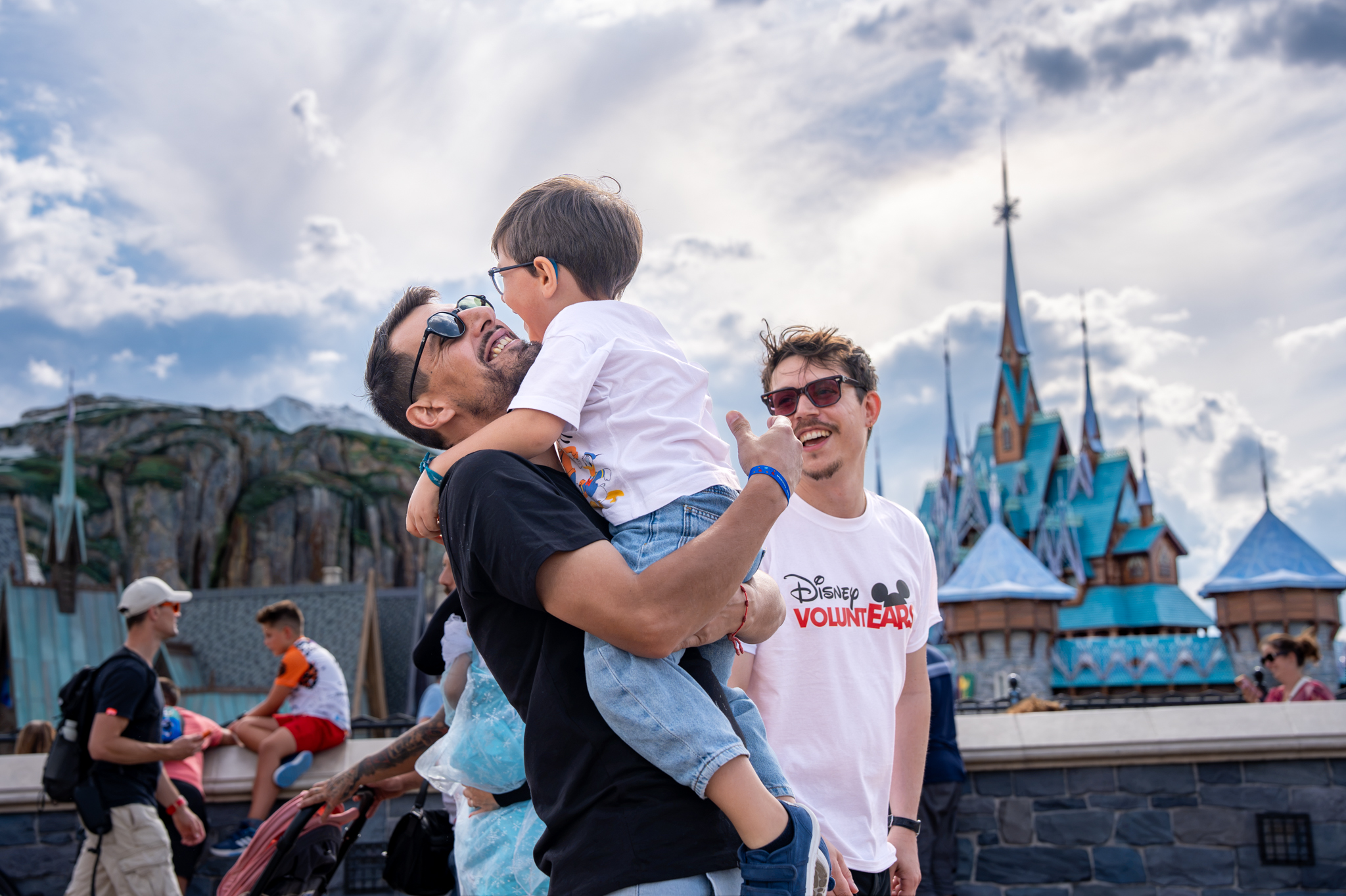 A child meets Cinderella during the Disneyland Paris visit
