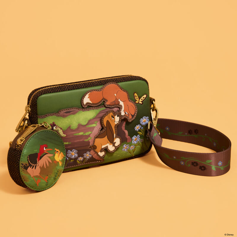 Close view of the Fox and the Hound sling bag