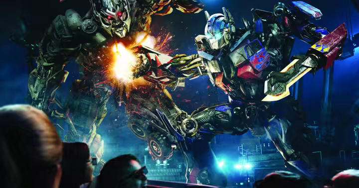 TRANSFORMERS: The Ride-3D action scene with Optimus Prime and Megatron