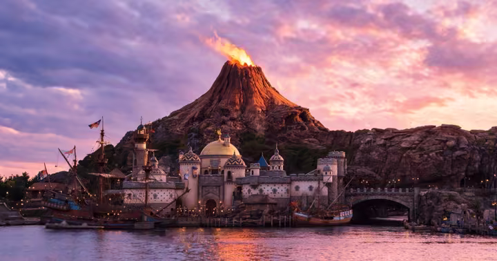 Mount Prometheus and Mediterranean Harbor at Tokyo DisneySea