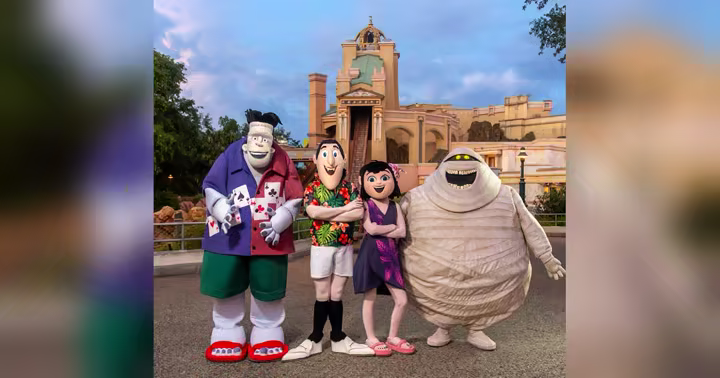 Hotel Transylvania characters at SeaWorld Orlando's Spooktacular