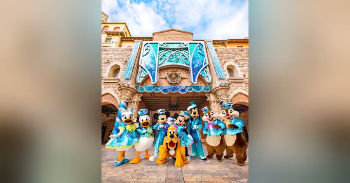 Disney characters in 25th anniversary costumes at Tokyo DisneySea