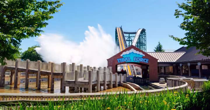 Tidal Force splashdown ride at Hersheypark's Boardwalk water park