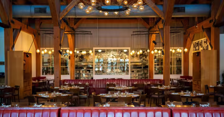 Wolfgang Puck Bar & Grill dining room at Disney Springs