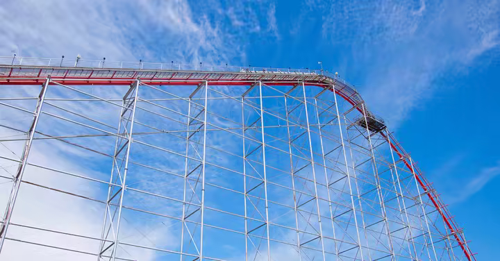 Magnum XL-200 ascending its large hill at Cedar Point