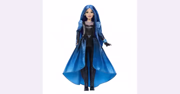 Chloe deluxe fashion doll from Descendants: Wicked Wonderland