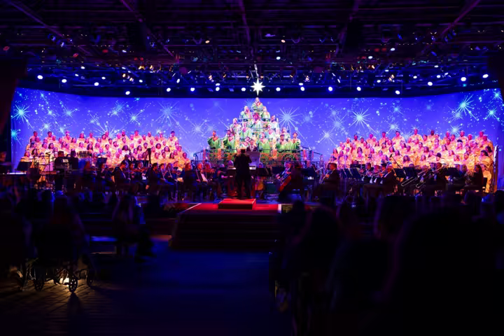 Candlelight Processional at EPCOT International Festival of the Holidays