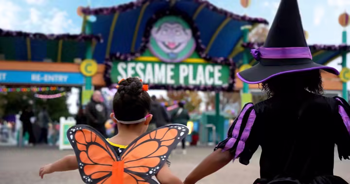 The Count’s Hello Halloween Spectacular at Sesame Place Philadelphia