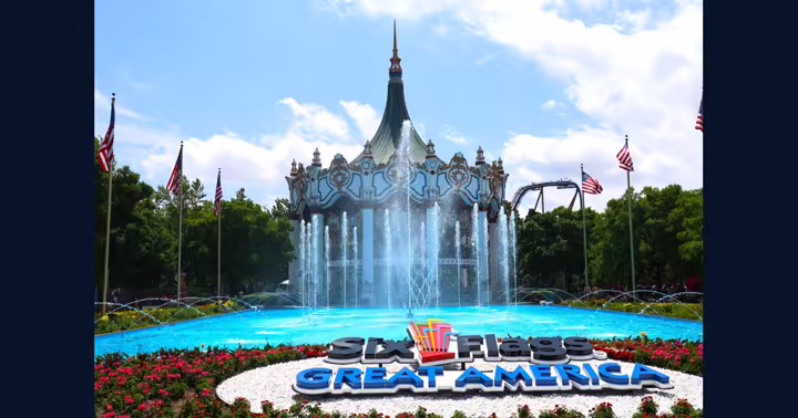 New fountains in the Columbia Carousel Reflection Pond at Six Flags Great America