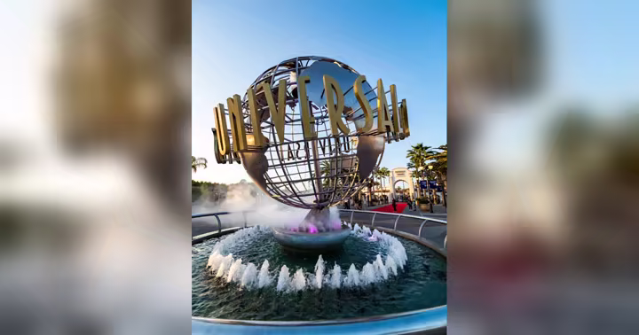Universal Studios Hollywood globe outside the park entrance