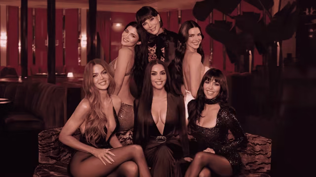 Kris Jenner, Kourtney Kardashian Barker, Kim Kardashian, Khloe Kardashian, Kendall Jenner and Kylie Jenner pose together