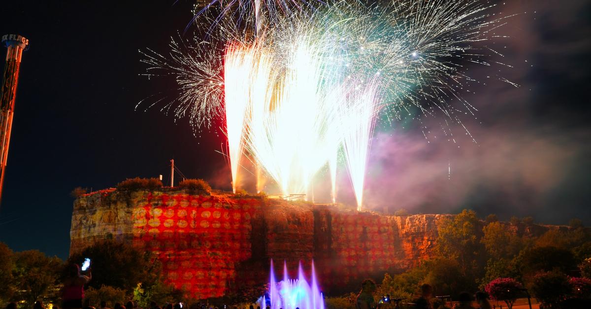 Star-Spangled Nights fireworks artwork from Six Flags Fiesta Texas