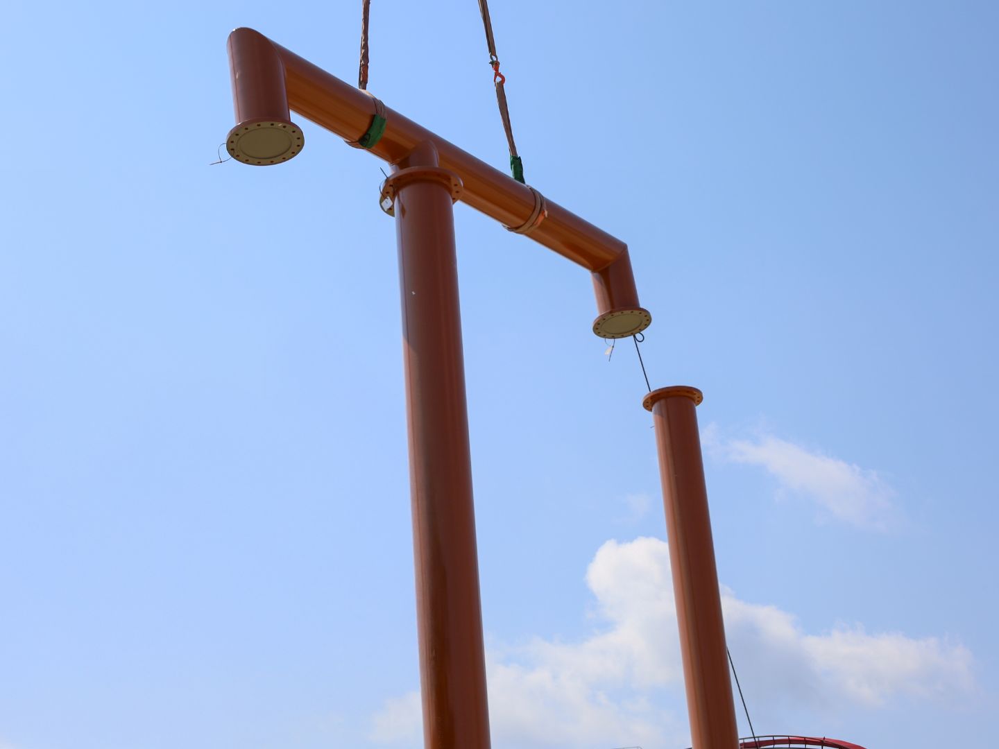Sky Hawk supports rising at Six Flags Great America