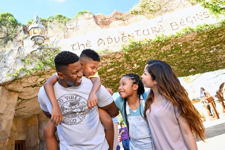 A family of four at Port of Entry in Universal Islands of Adventure